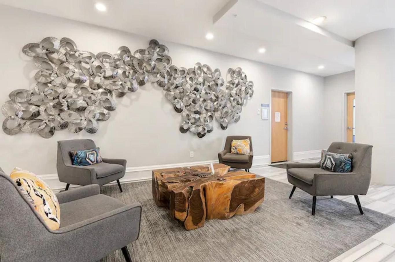 Apartment Palatial 1br W Rooftop Pool Philadelphia