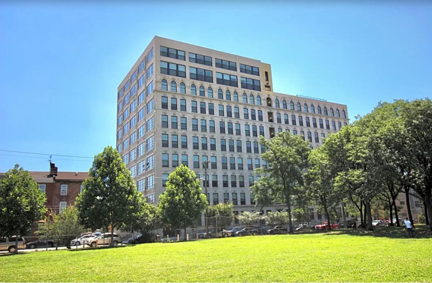 Palatial 1br W Rooftop Pool * Philadelphia